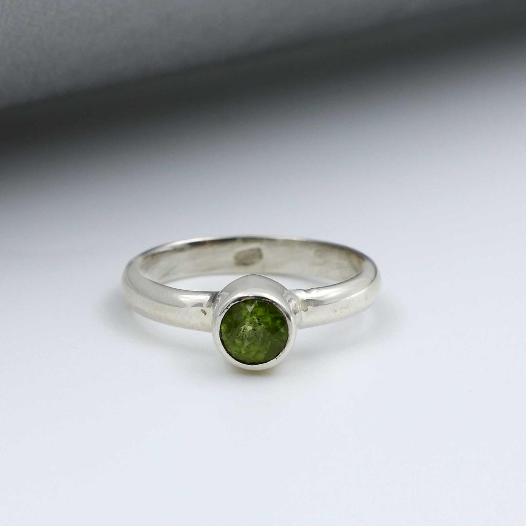 Solid 925 Sterling Silver Ring, Peridot Gemstone Ring, Handmade Ring, Stacking Ring, Birthstone Ring, Statement Ring