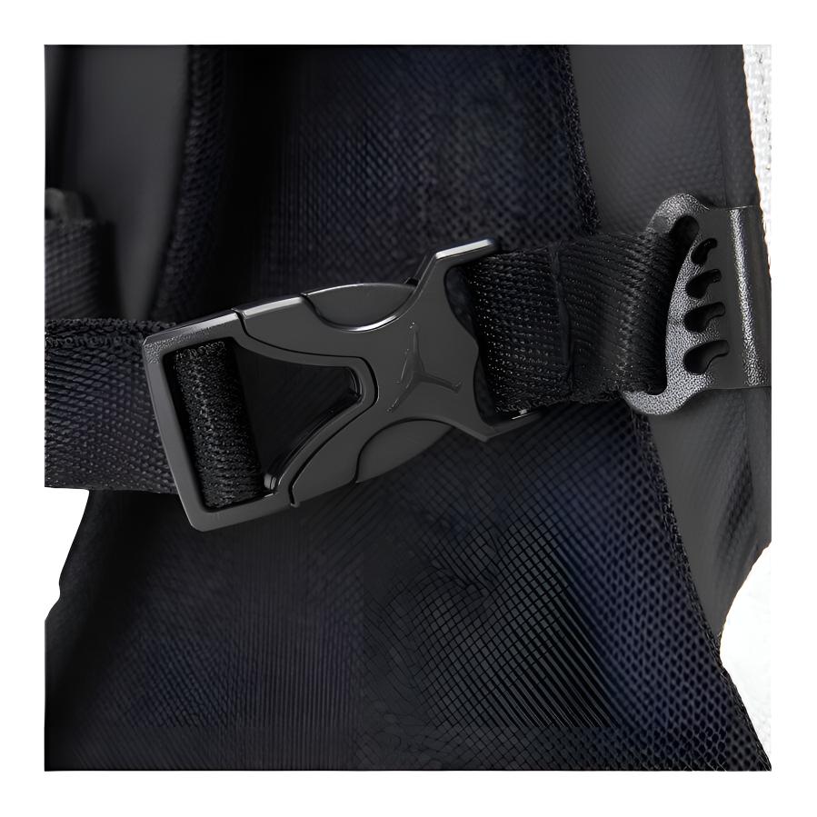 Jordan 32L Fashion Simple Zipper Closure Polyester Backpack Unisex backpack Black White JD2533003AD001