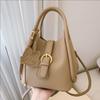 Premium Trend Portable Bucket Bag Women's New Vegetable Basket Shoulder Bag Commuter Versatile Solid Color Messenger Bag