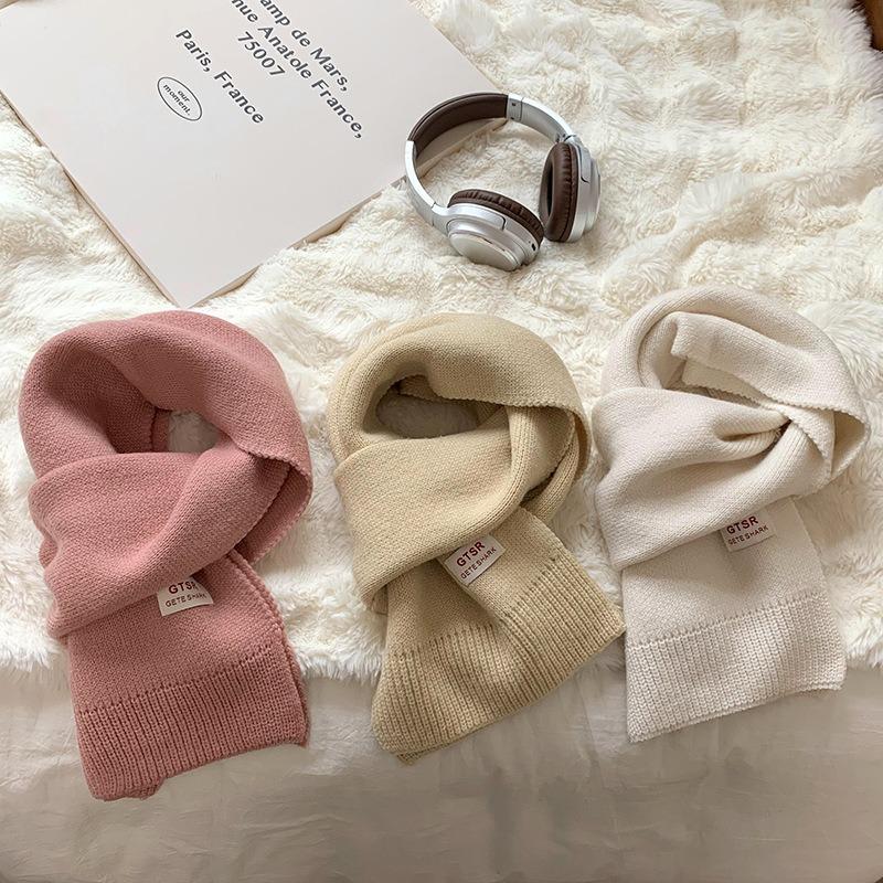 Knitted scarf women's high-end autumn and winter versatile student couple warm small scarf scarf shawl