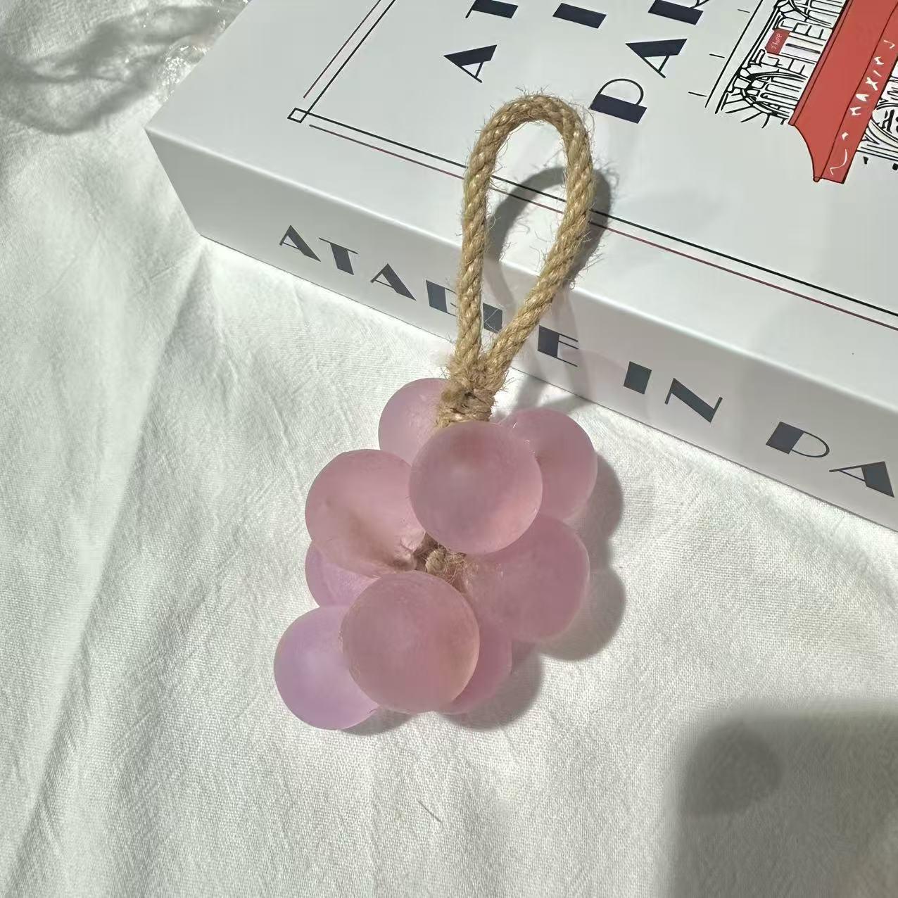 

Мыло «Хрустальный виноград»: Сувенир «Гроздь винограда» ручной работы и подарок для мытья рук