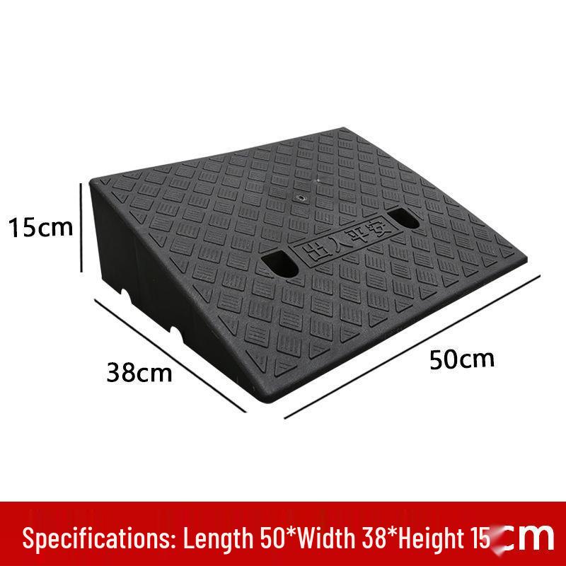 Plastic Ramp Pad: Car Uphill Climbing Slope Curb Threshold Speed Bump Step.