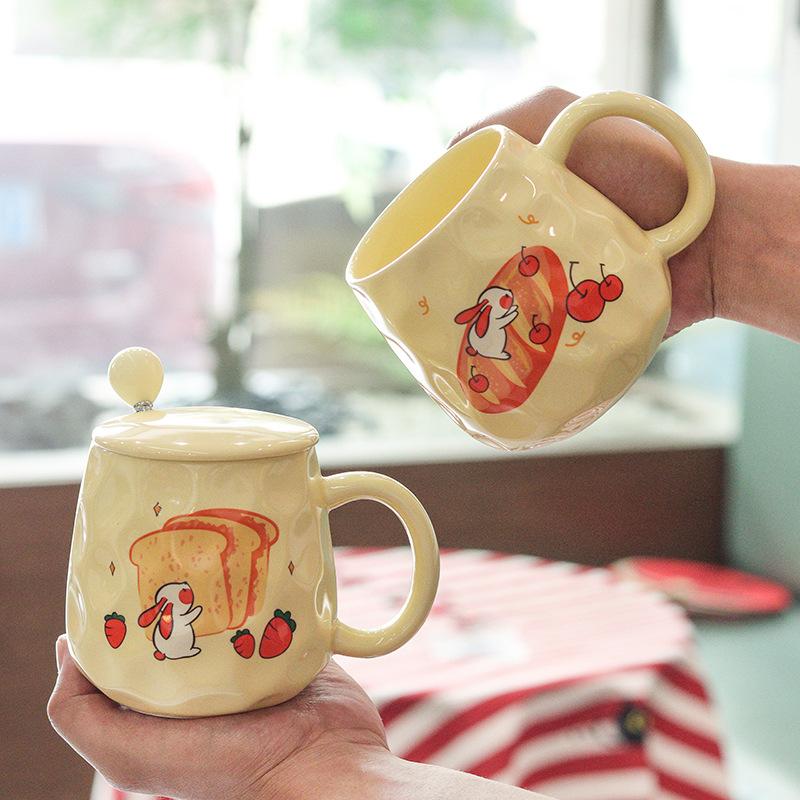Cream Style Ceramic Mug High Value Drinking Water Cup Pinch Pattern Cup with Lid Spoon Coffee Cup Cute Event Gift Cup
