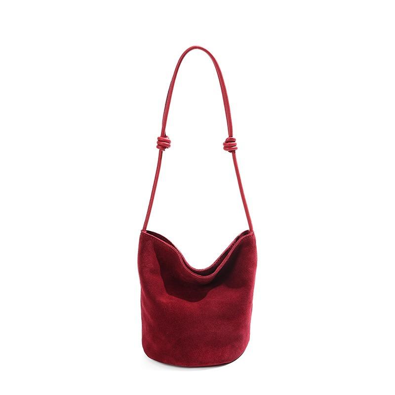 

Новая матовая коровья кожа изысканная сумка-ведро корзина для овощей, нишевая замшевая деловая высококлассная женская сумка