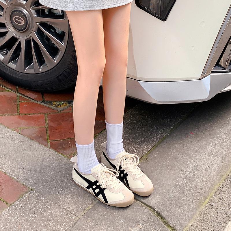 Retro leather color matching casual sports board shoes women's autumn new silver versatile light German training shoes