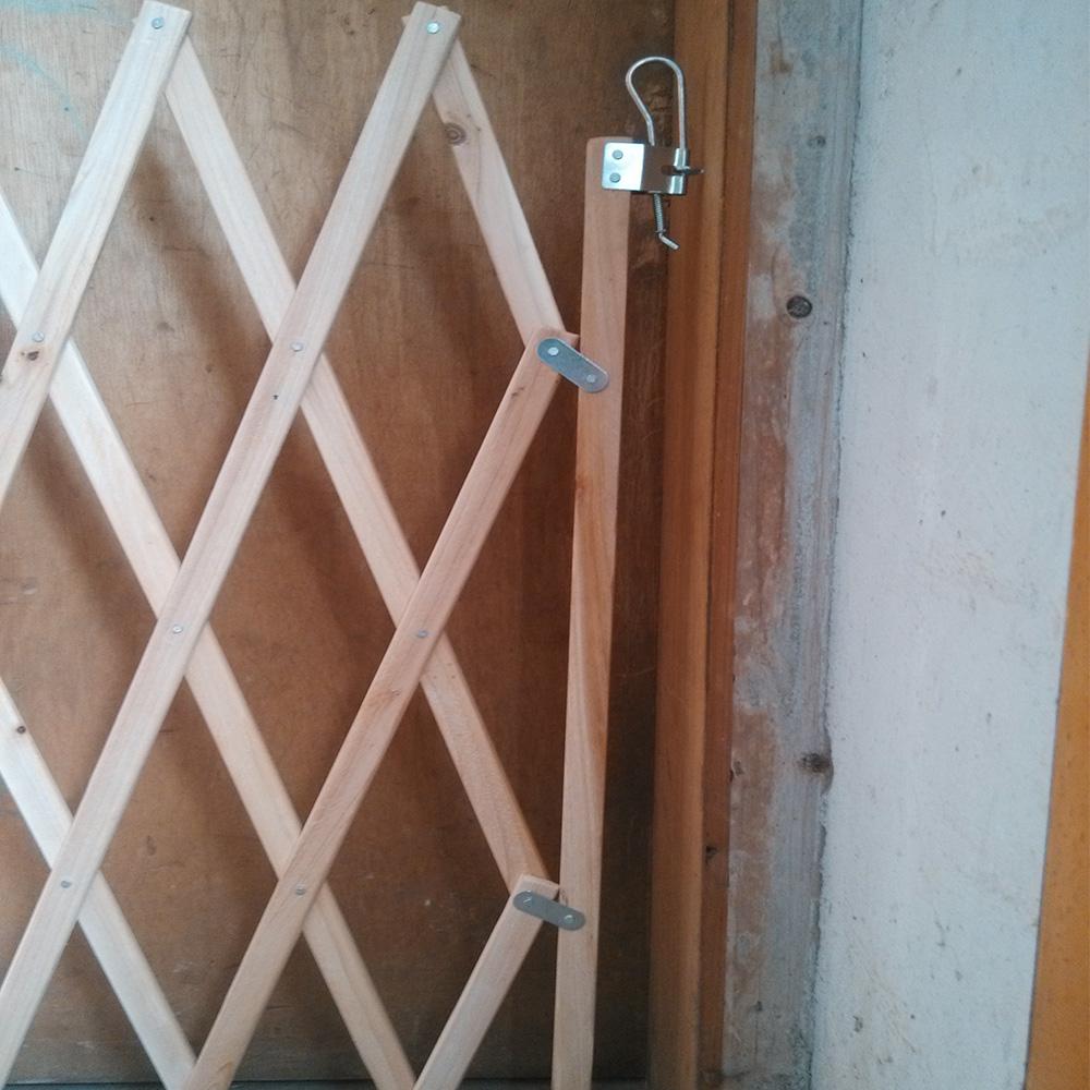 retractable cat barrier