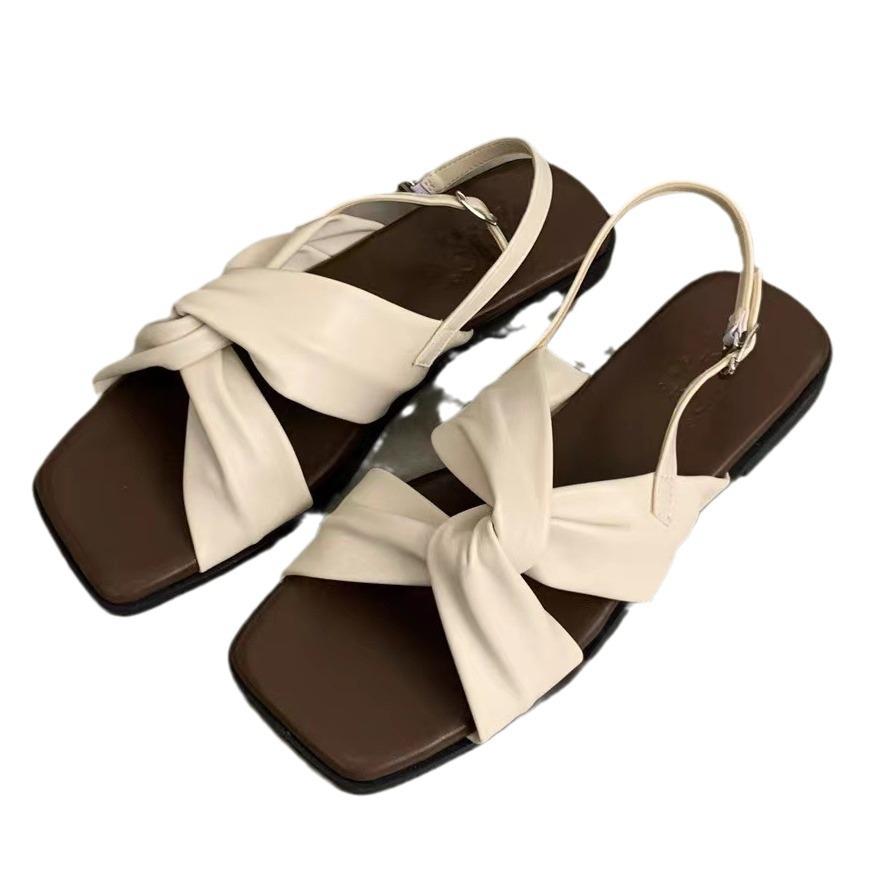 Female Summer Wear New French Retro Fairy Wind Vacation Seaside Soft Flat Beach Shoes Roman Sandals