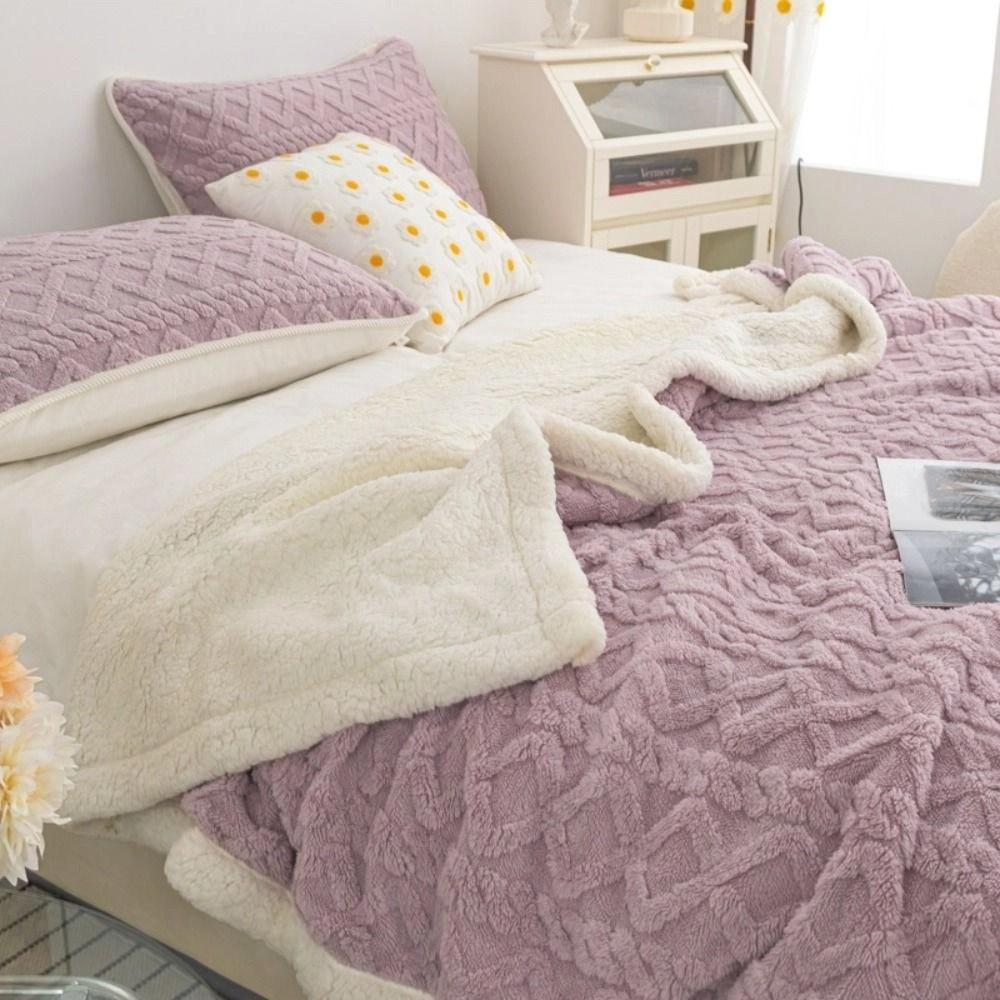 Solid Color Coral Velvet Blanket Thicked Jacquard Design Rhombus Flannel Blanket Warm Soft Office Nap Blanket Autumn Winter