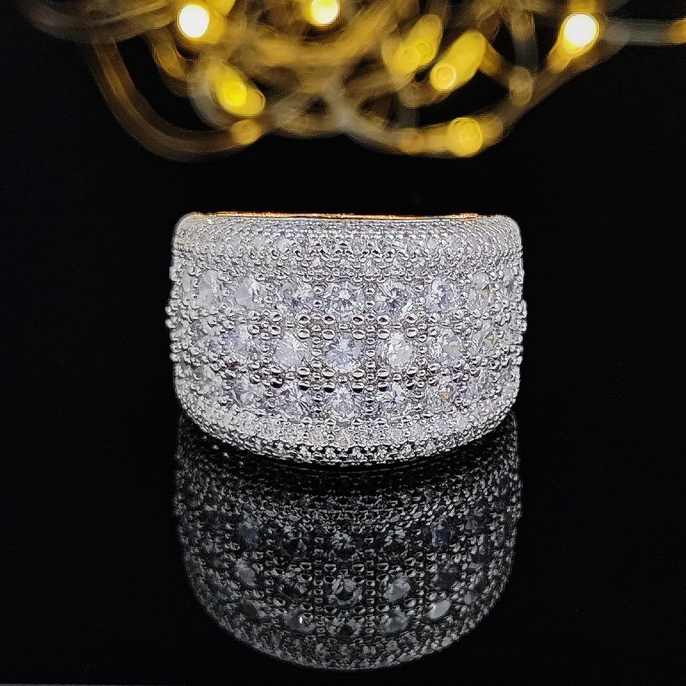 Exquisite Eight Hearts & Arrows Zircon Ring - European/American Fashion R5616
