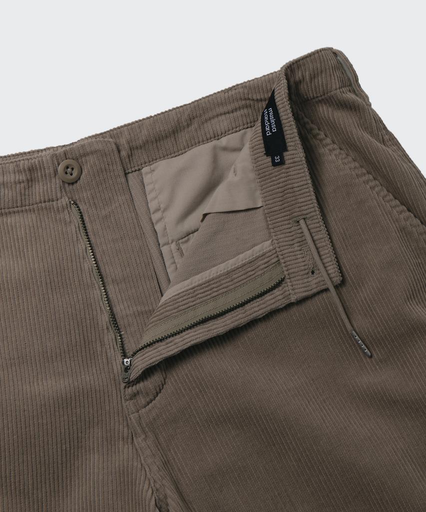 MUSINSA STANDARD Corduroy Parachute Pants [Taupe]