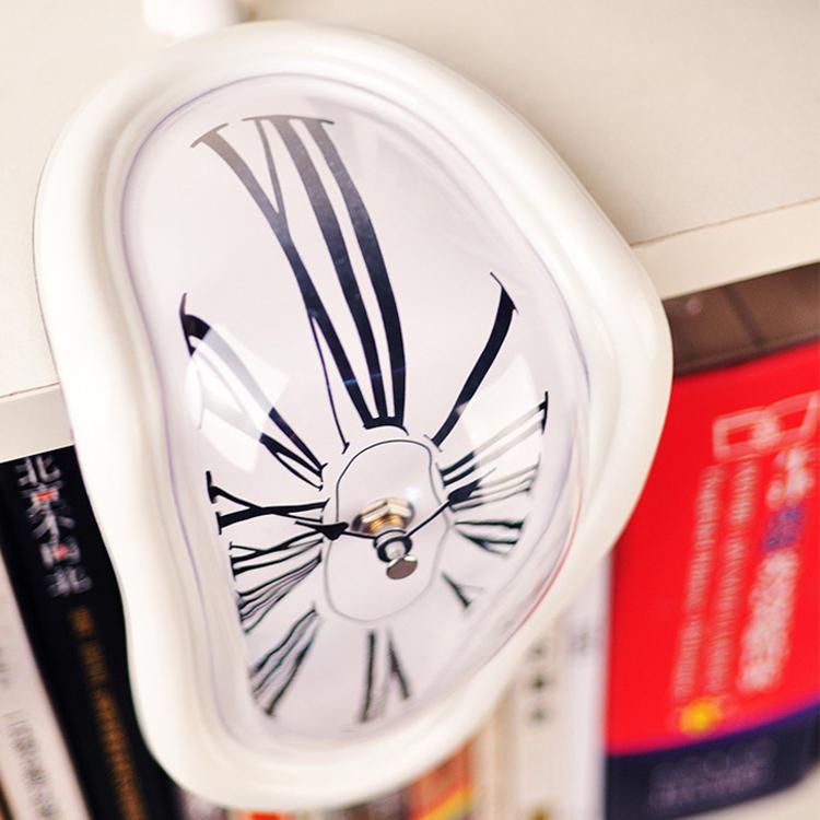 Melting Clock Funny Art Design Nordic Surrealist Desk Table Clock Silent Home Decorative Melting Time Flow Creative Desk Clock белый