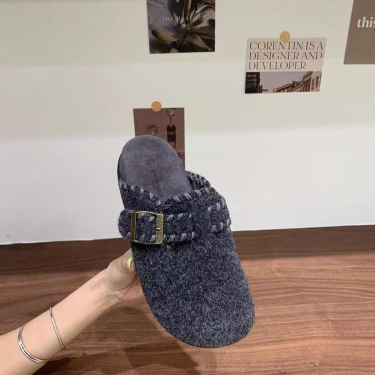 

Retro Korean version woolen Birkenstock shoes bag head half slippers women s outer wear 2025 autumn and winter new thick-soled velvet cotton slippers 40 серо голубой