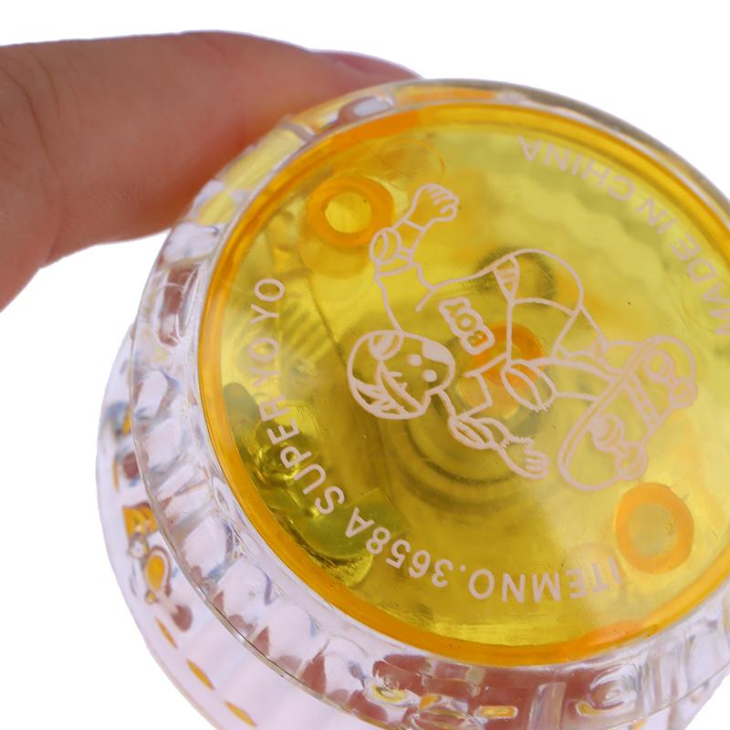 Creative Children Entertainment Brain Game Classic Mini Plastic Led Flashing Yoyo Ball Sports Toy For Kids Gift