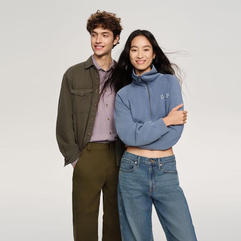 Gap Women's Logo Fleece Washed Loose Sweatshirt