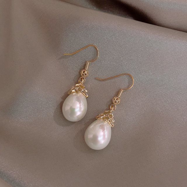 Long Dangle Pearl Earrings Minimalist Hook Design Fashion Jewelry Sophisticated Elegant Chic Premium Style Women Accessory