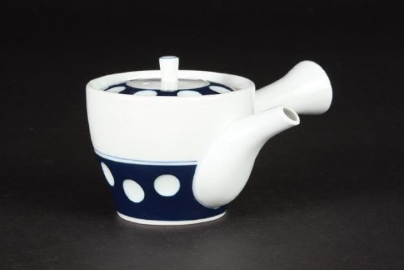 Hasami Ware Medium-sized Teapot with Polka Dot Pattern 62497