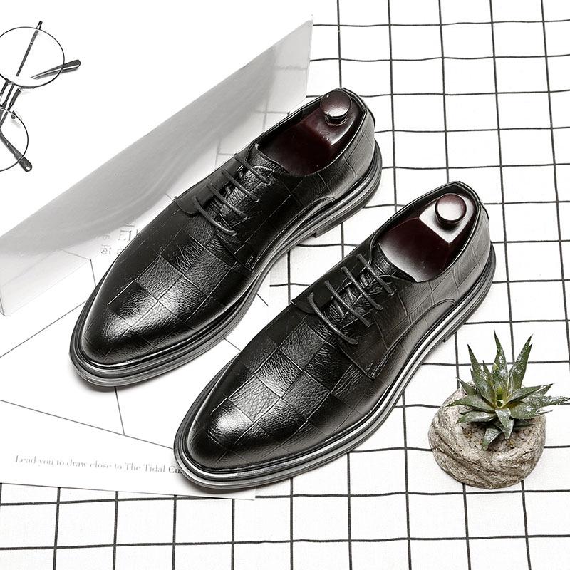 

Весенние мужские повседневные кожаные туфли с острым носком, корейская версия модных деловых мужских туфель на толстой подошве 3014-A 38 чёрный