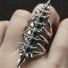Anello per Dita Stile Gotico Britannico Forma Scheletro Fascia per Dita Resistente ai Graffi Anello Retrò Gioiello Regalo