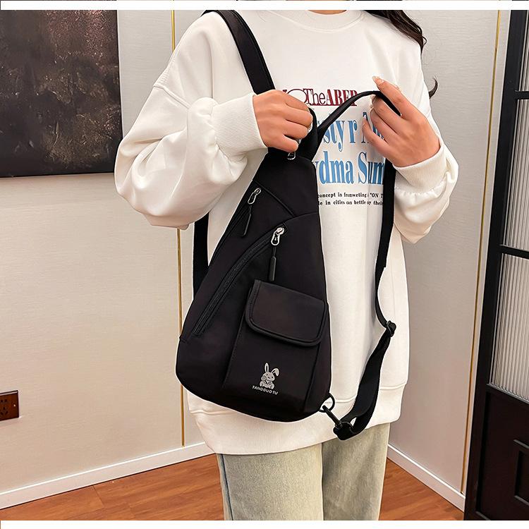 Breast Bag Women's New Fashionable and Simple One-shoulder Women's Casual Chest Large-capacity Messenger Bag Women's Breast Bag