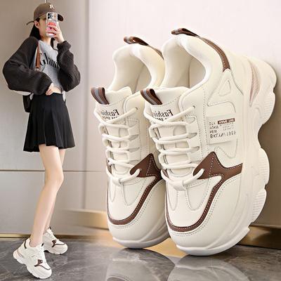 Nuevas zapatillas deportivas blancas de primavera y otoño para mujer, zapatillas ultraligeras de suela gruesa, zapatos casuales para mujer, zapatillas para correr cómodas y transpirables.