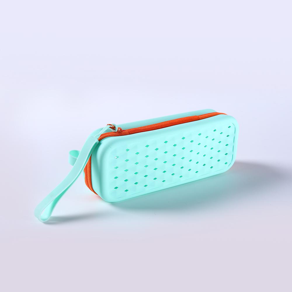 Waterproof Silicone Glasses Case for Swimming, Soft & Breathable Eyeglasses Protector Bag, Swim Gear Accessories Storage Pouch