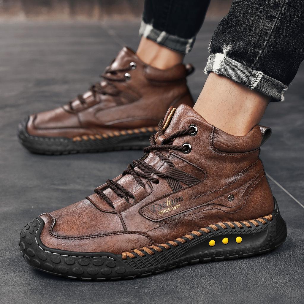 2026 New of Men's Boots for Autumn and Winter, Large-sized Retro Men's Leather Boots, Hand-sewn Outdoor Casual Ankle Boots