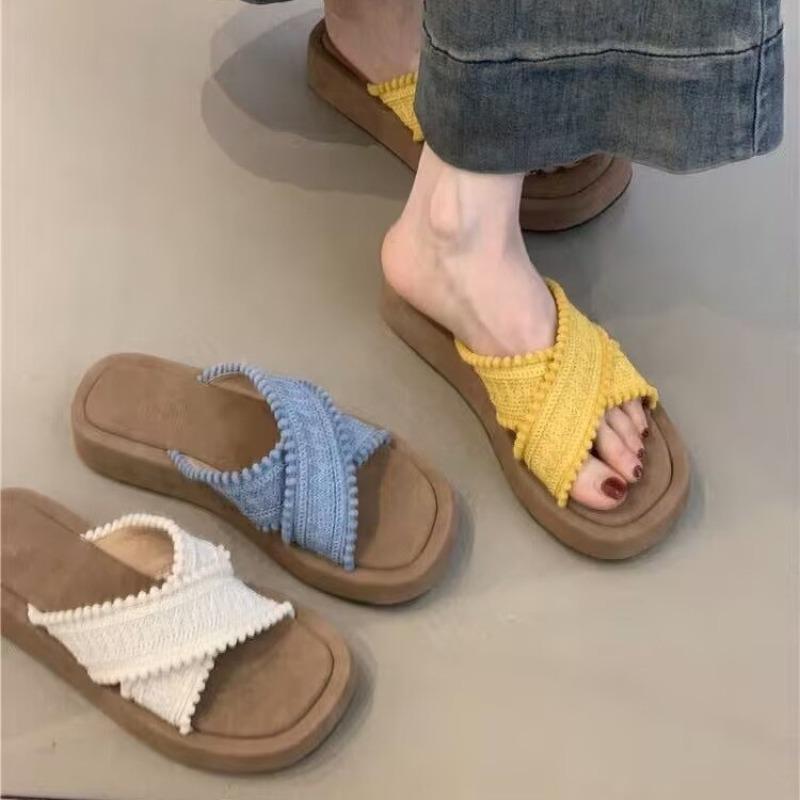 New Summer Outer Wear Thick-soled One-word Slippers Women's Skirt Muffin Beach Cool Slippers