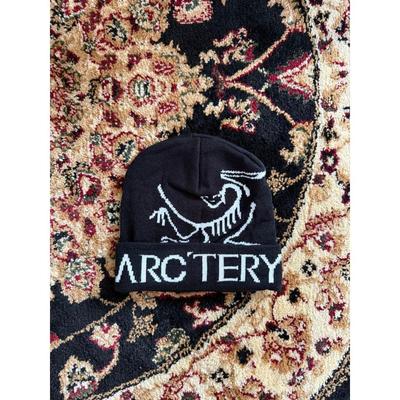 Used ARC'TERYX Logo Knit Hat
