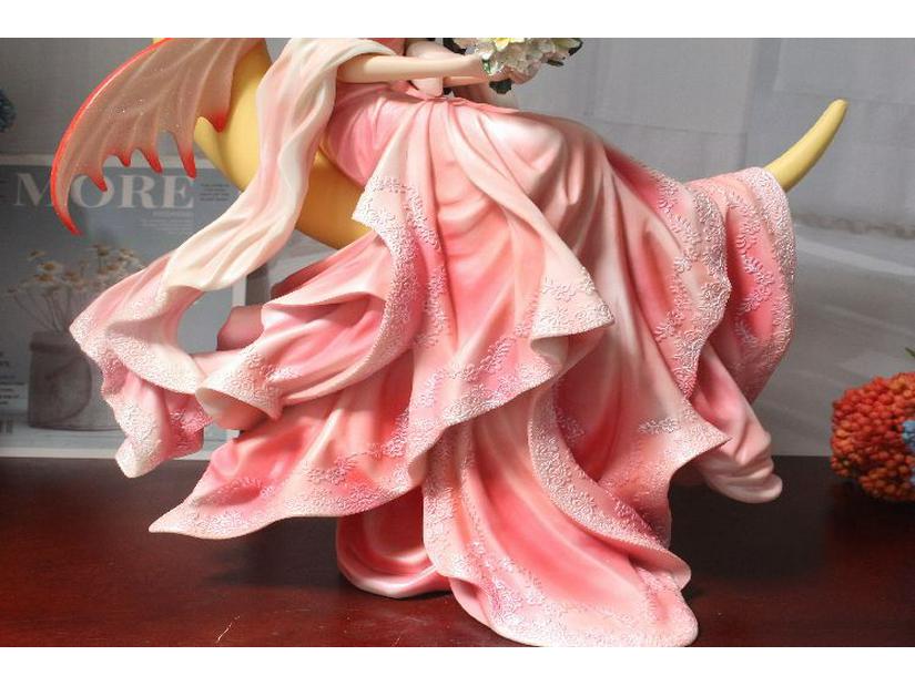 European-Style Hand-Painted Moon Fairy Girl Resin Figure for Desktop Decoration and Collection