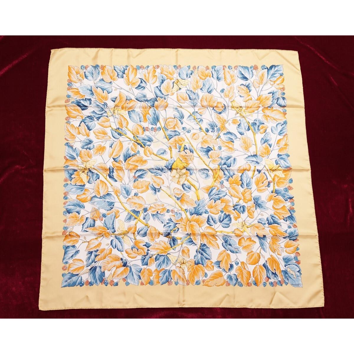 Used HERMES Hermes Carre 90 Scarf l ARBRE de SOiE Beige Silk Tree Mulberry Tree and Silkworm Plant Tree
