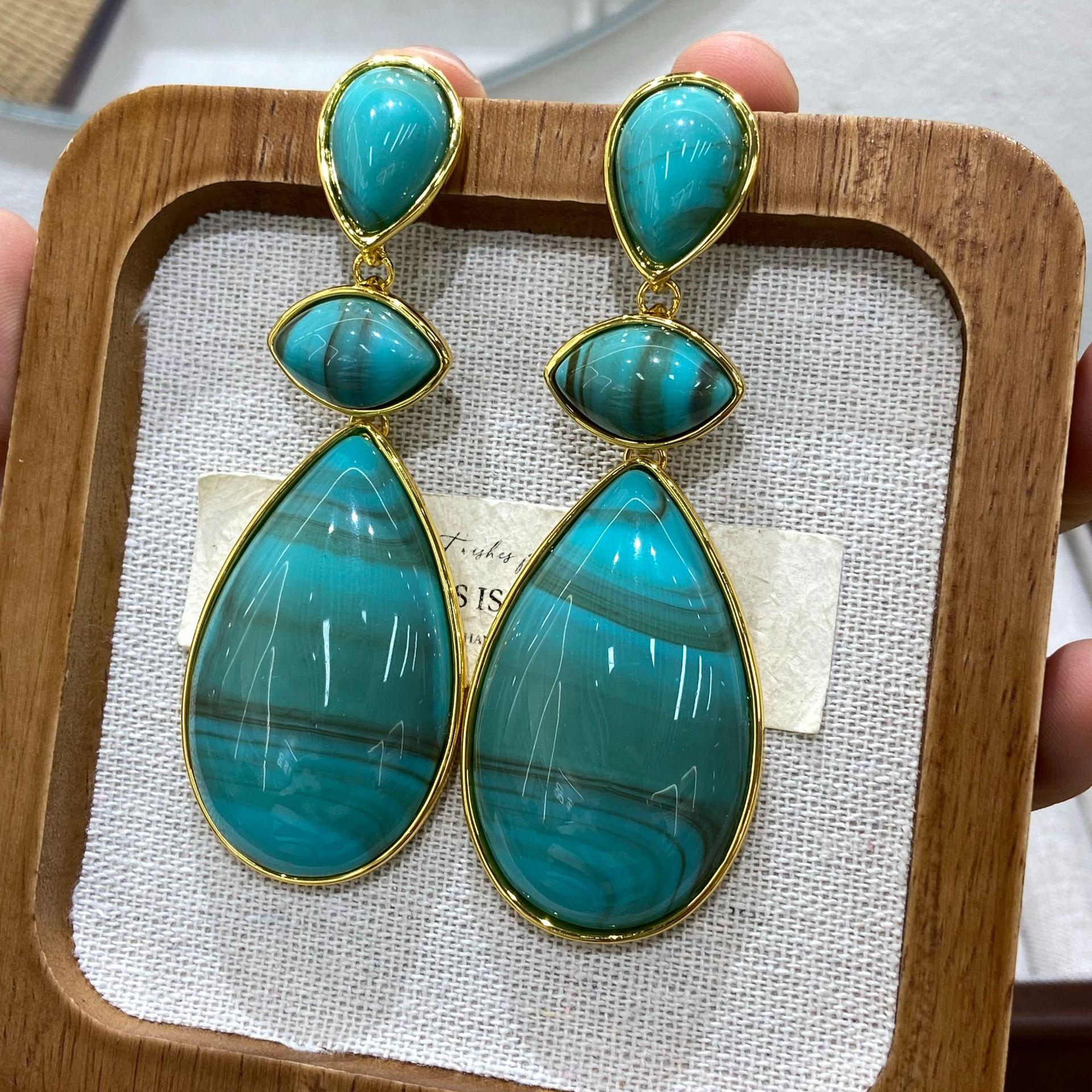 

Versatile Exaggerated Blue Geometric Water Drop Niche Earrings Women S Oval Design Resin Earrings Jewelry