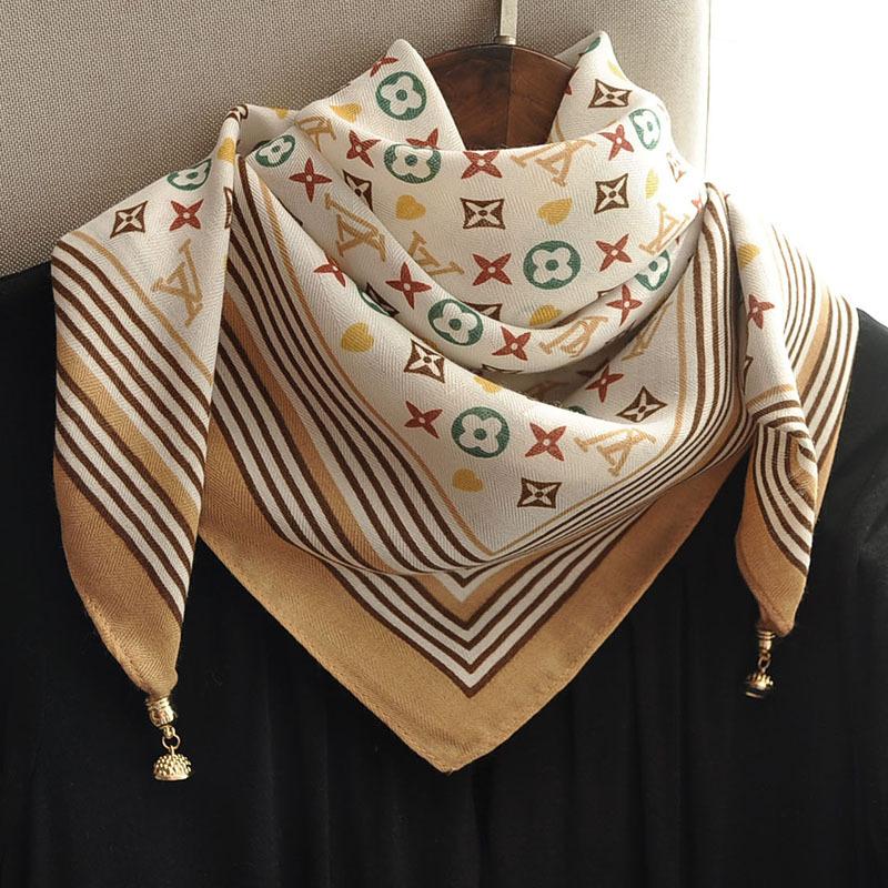 Square Lightweight Neck Scarf with Magnetic Clasp Adjustable Closure Soft Fabric Printed Pattern Elegant Design for Everyday Use