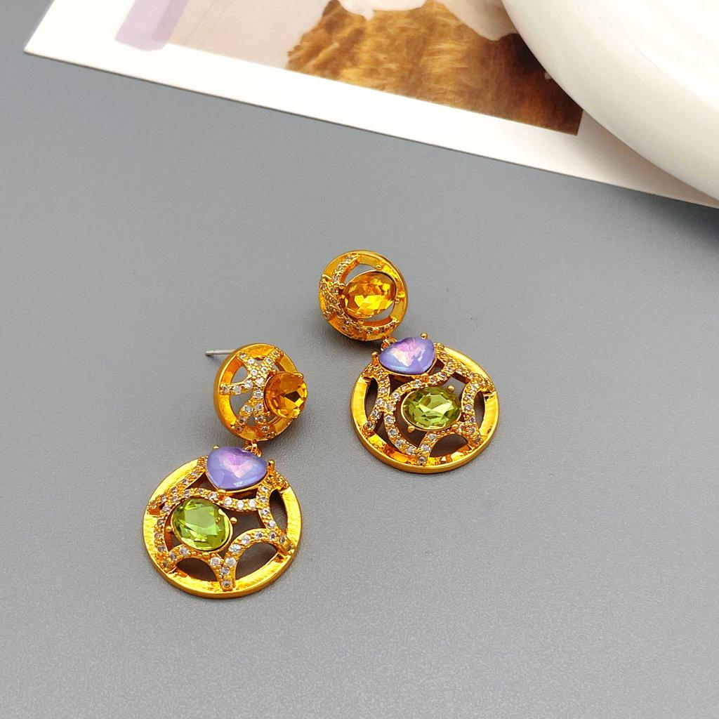 Retro European & American Statement Gemstone Drop Earrings: Exquisite, Flashy, and Unique