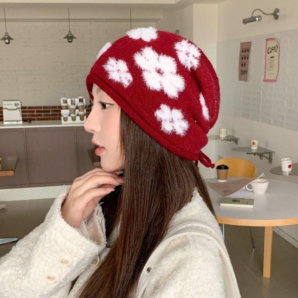 Polyester Slouchy Beanie Hat Floral Jacquard Knit Cozy Skull Cap Fuzzy Knitted Beanie  For Women