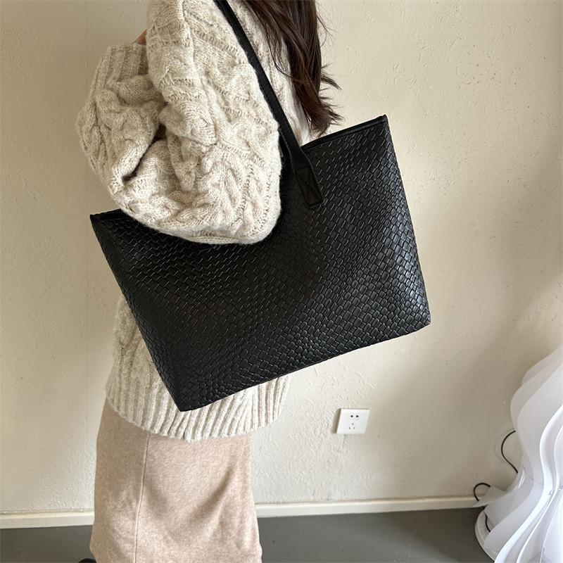 Chic And Trendy Pu Tote Bag For Women Perfect For Daily Commuting And Casual Outings