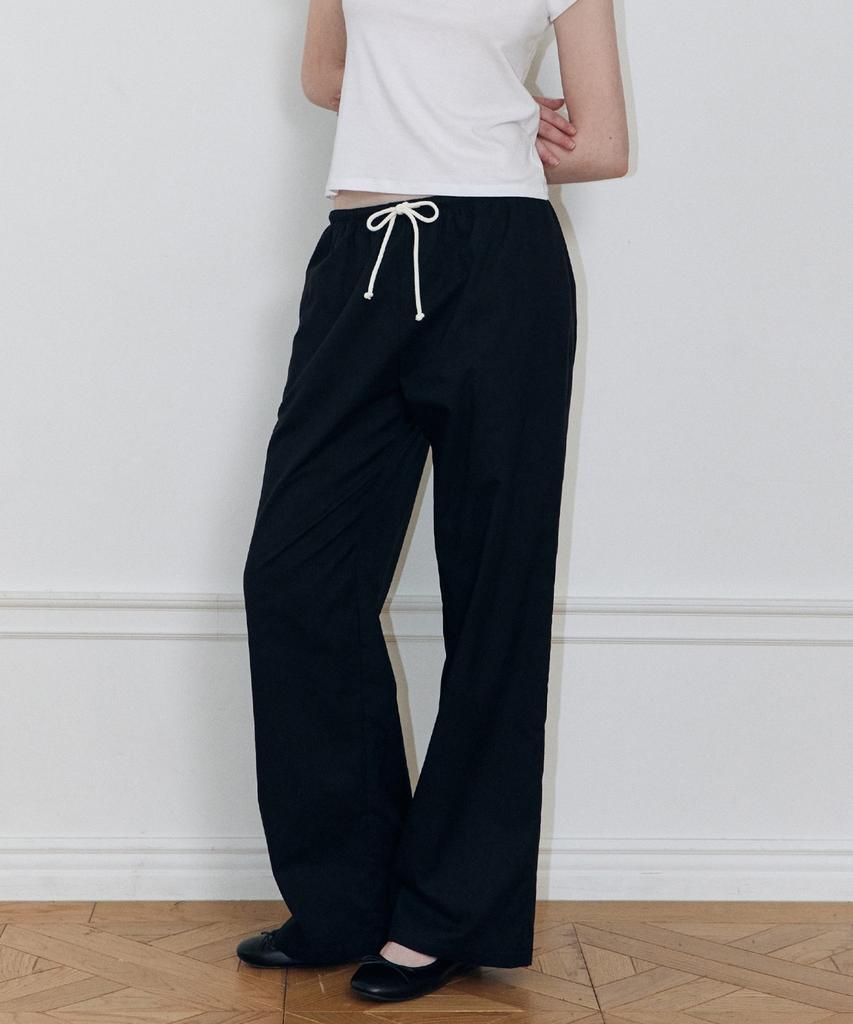 LADY VOLUME Light Flow Pants (Black)