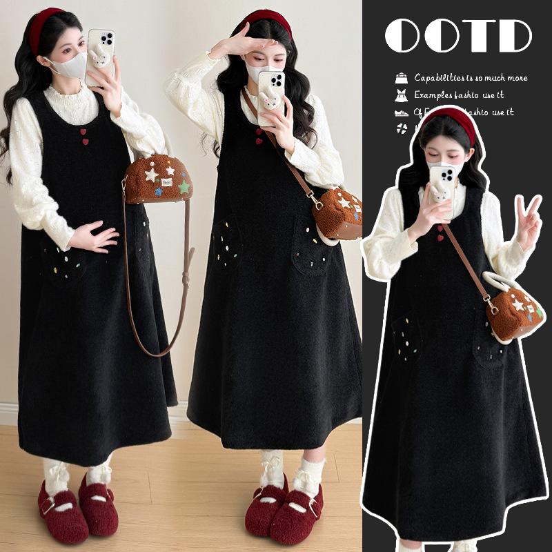 

2025 Plush Rhinestone Overalls Dress & Lace Top Set L