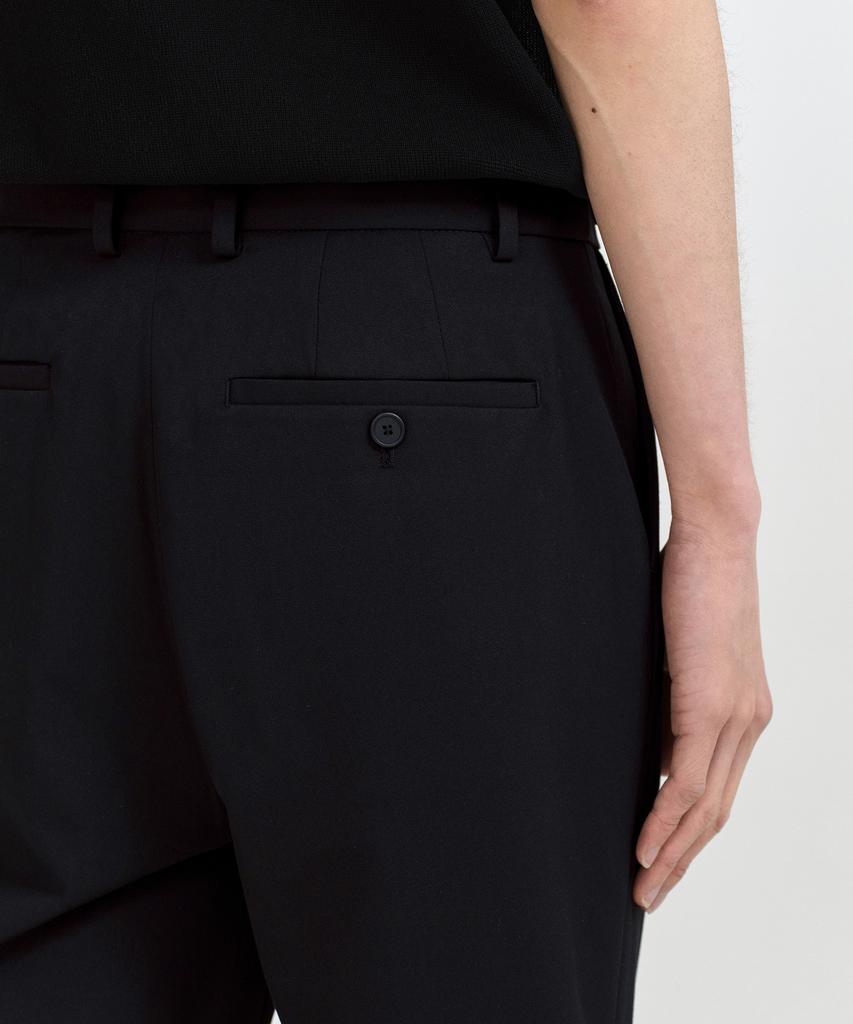 Musinsa Standard Relaxed Tapered Hidden Banding Crop Slacks [Black]