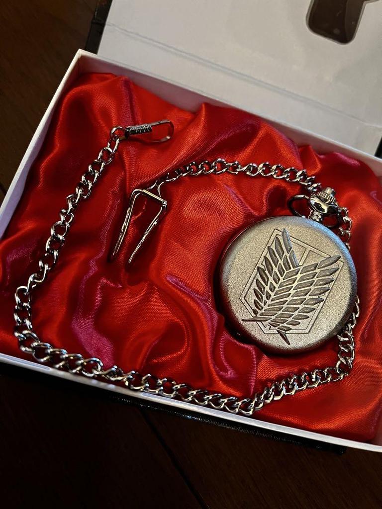 [USED] Beautiful Rare Attack on Titan Pocket Watch with Chain