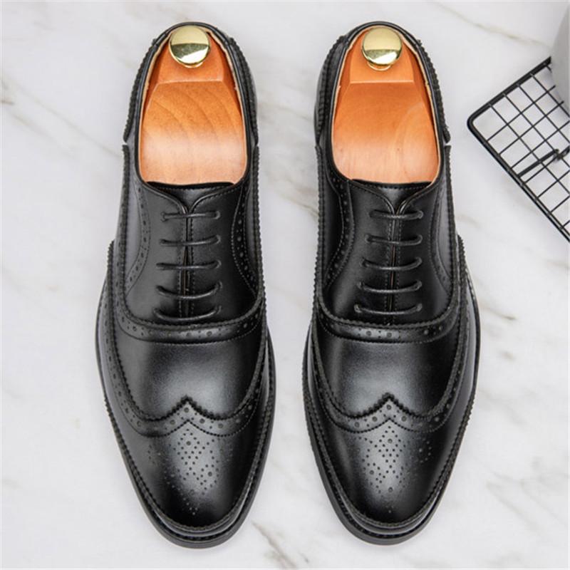 Trendy Men's Casual Black Brown Lace Up Oxford Brogues Shoes Gentleman Business Flats Dress Homecoming Footwear Zapatos Hombre