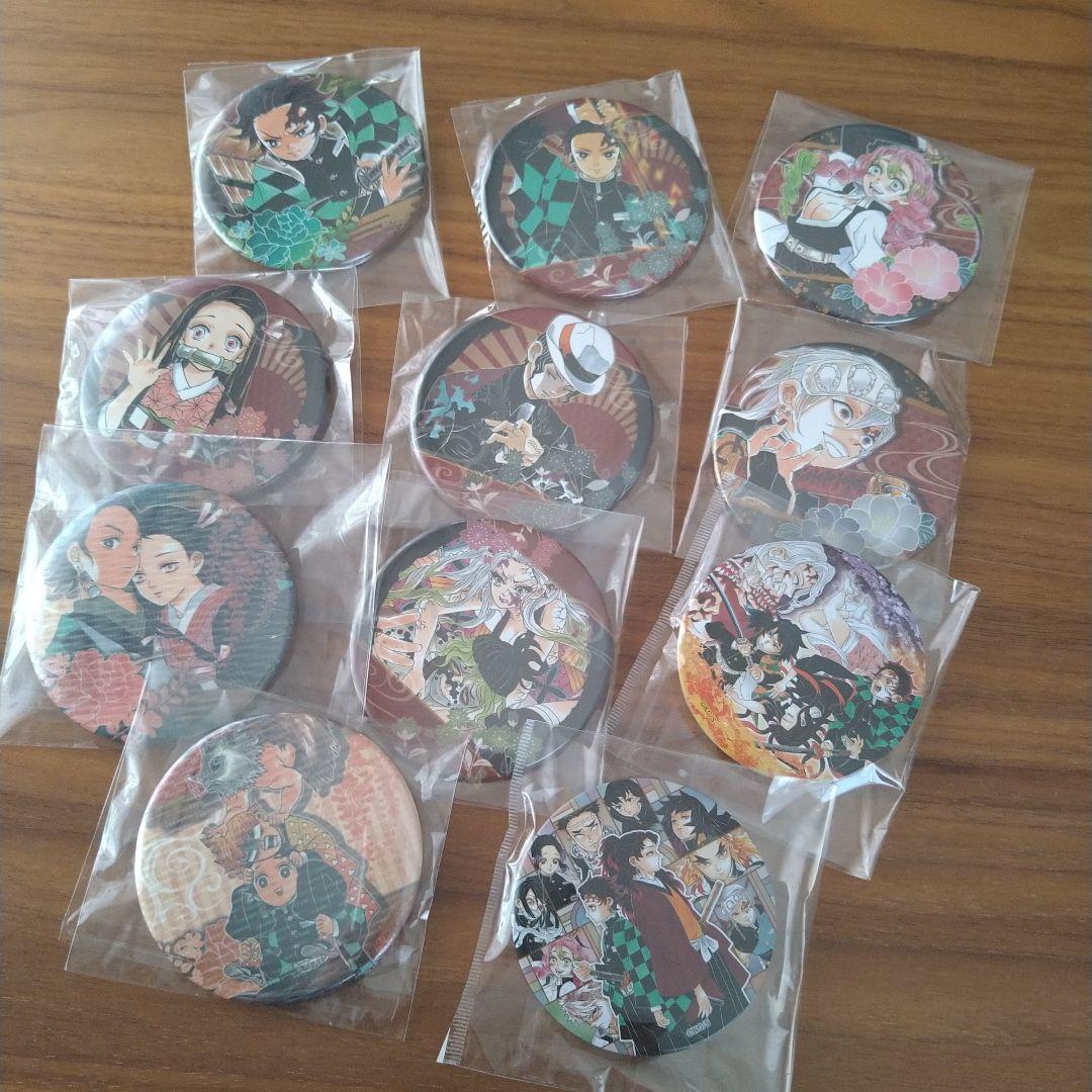 

[USED] Demon Slayer: Kimetsu no Yaiba Collection Badge - Original Art + Comic Book Bonus