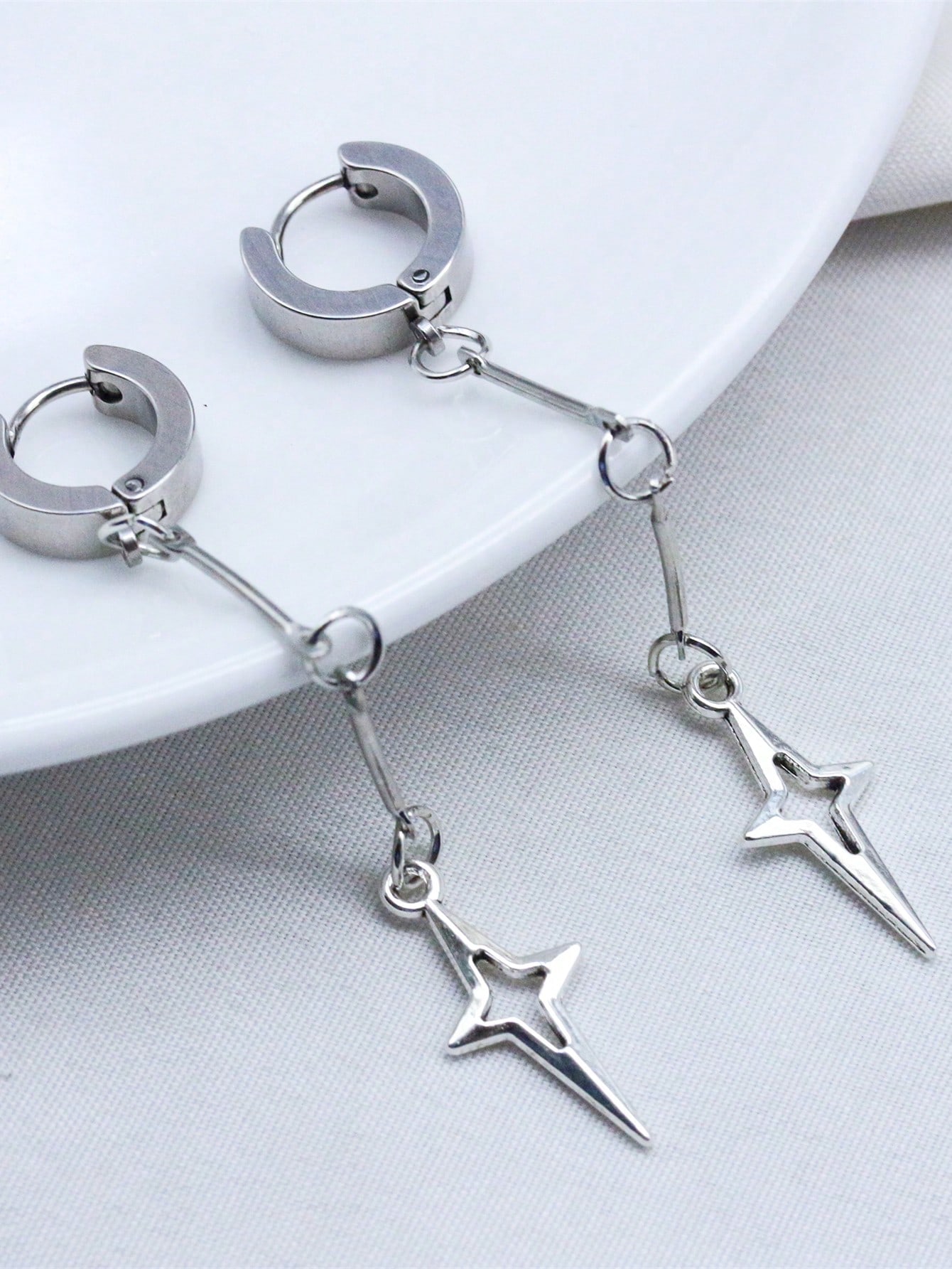 

1 пара Готическая бижутерия Серьги-капли Крест Звезда Панк Подвески Сшивка Клепки Серьги для Женщин Корейские Модные Аксессуары