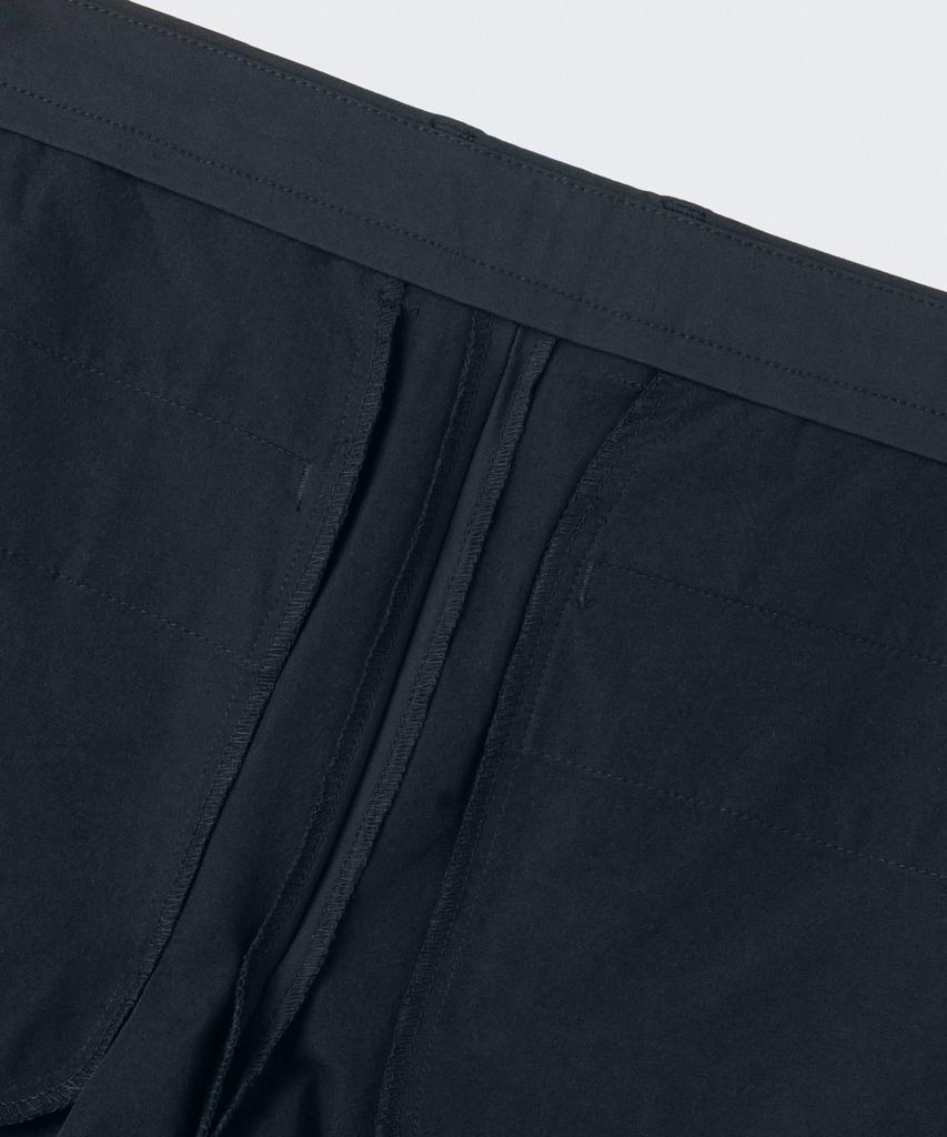 MUSINSA STANDARD Sporty Slim Fit Slacks [Navy]