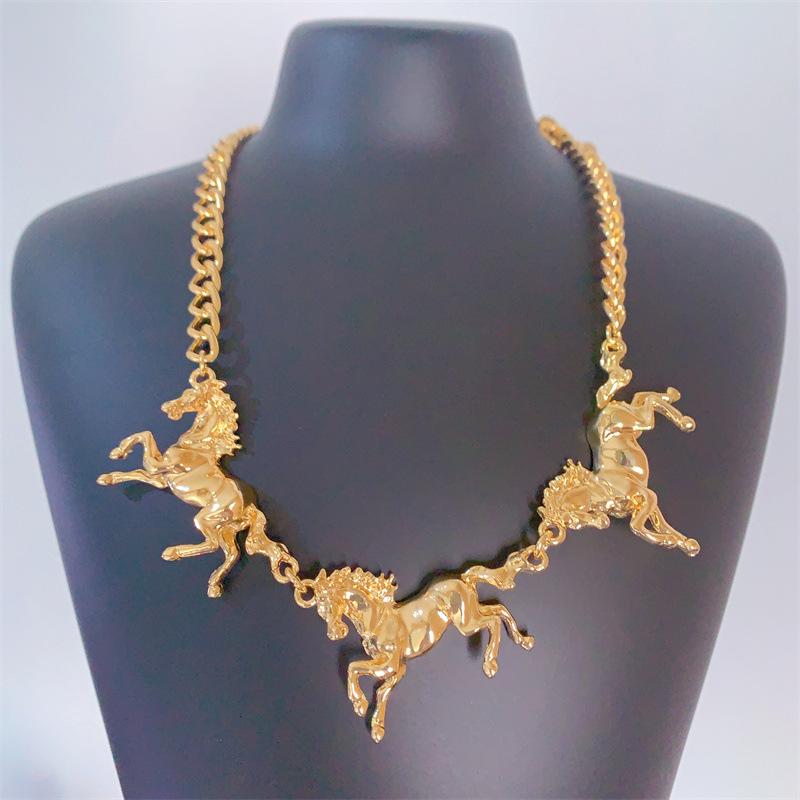 

Преувеличенное ожерелье с пони, персонализированная цепочка на ключицу с пони, креативное ожерелье в европейско-американском стиле, ювелирные аксессуары золотой