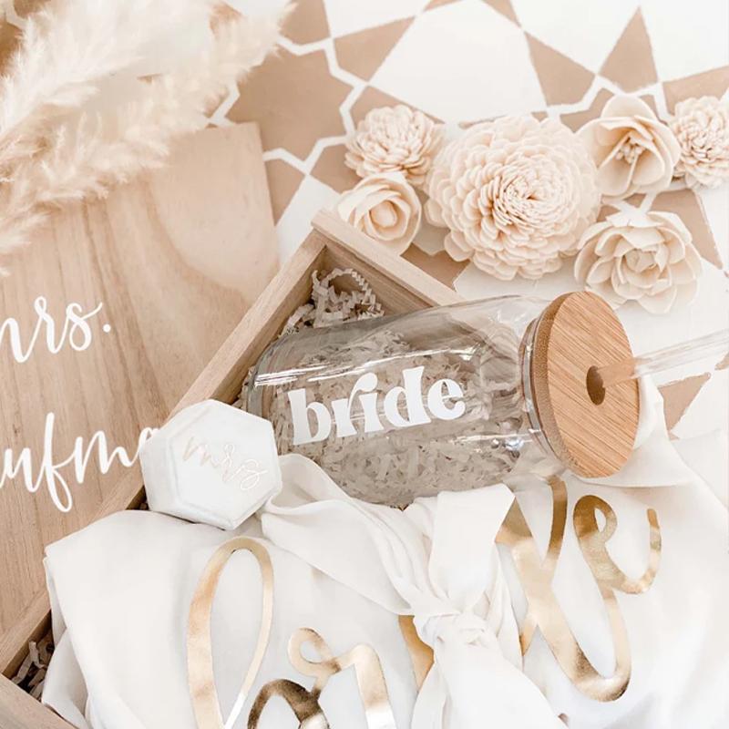 Bride Iced Coffee Glass Cup with Lid Straw Wifey Mug Glass Cup Wedding Bachelorette Party Decorate Bridal Shower Future Mrs Gift