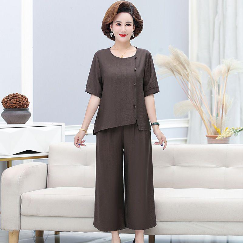 Stylish Plus Size Cotton Linen Summer Set for Middle-Aged Women: Short Sleeve T-Shirt & Two-Piece Outfit