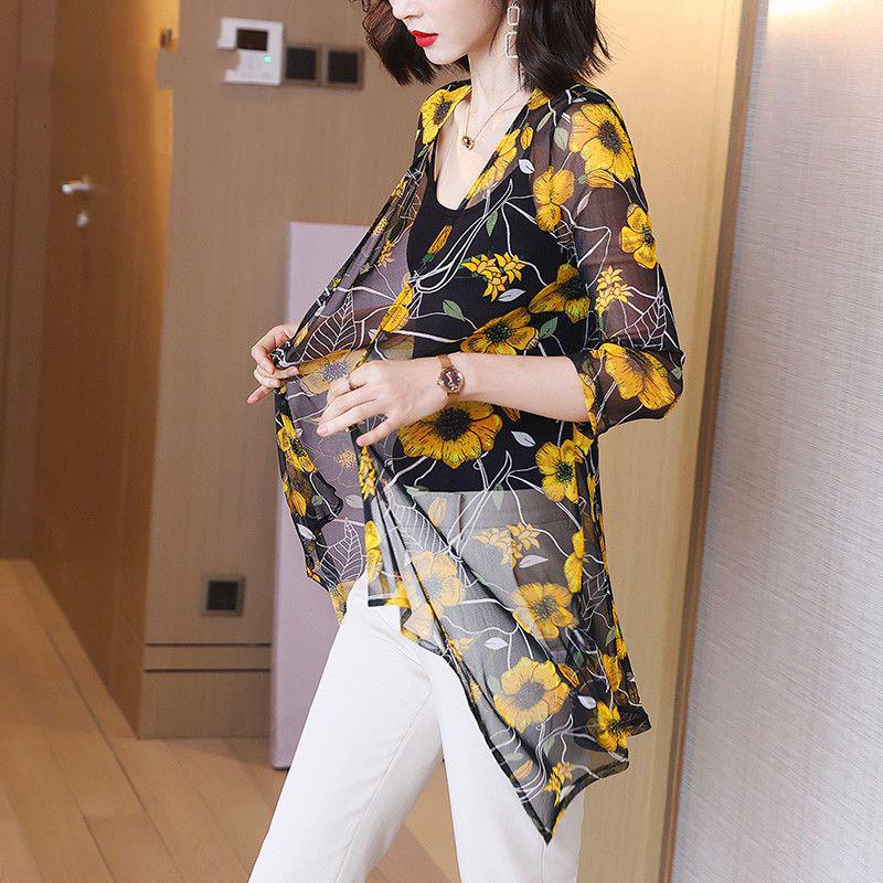 

Premium Floral Sun Protection Long-Sleeve Women s Summer Shirt - Loose Fit, Versatile Mid-Length Top 2XL