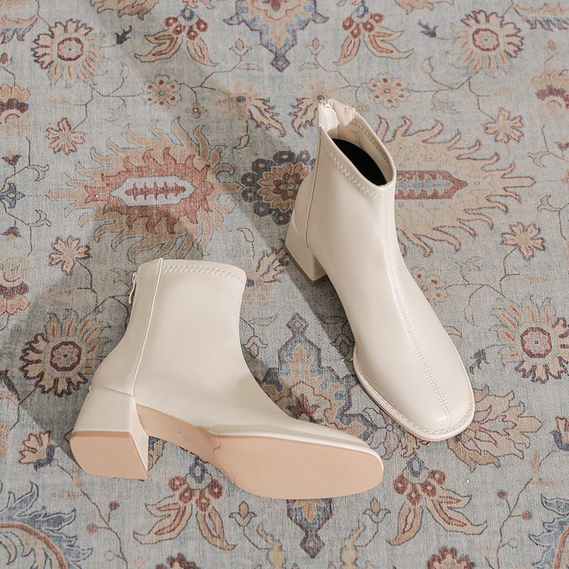Stiefel mit grobem Absatz für Damen, Herbst und Winter 2025, neues Internet-Berühmtheits-Explosionsmodell, vielseitig, schlicht, eckige Spitze, hoher Absatz, dünn, elastisch, kurzer Stiefel