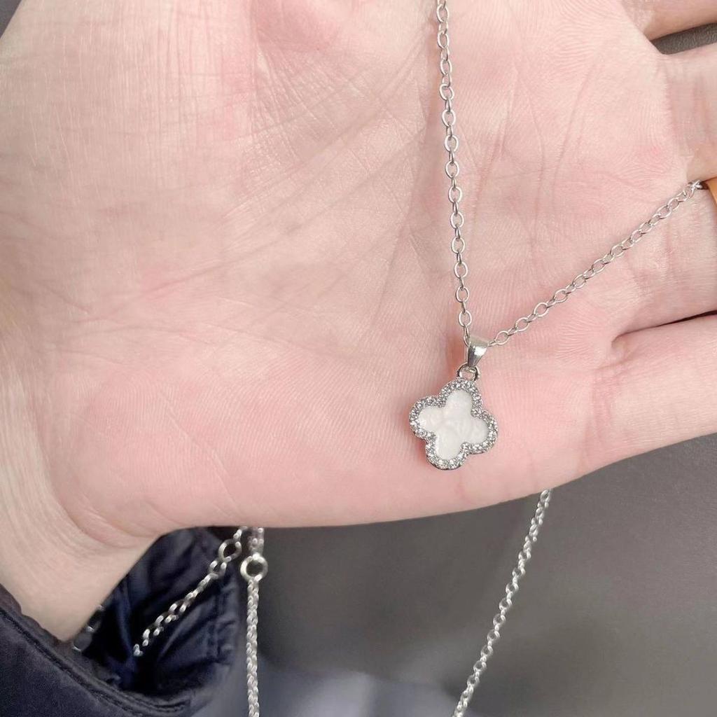 Shrimp skin four-leaf clover necklace, simple five-flower good luck and versatile jewelry for women, Japan and Korea