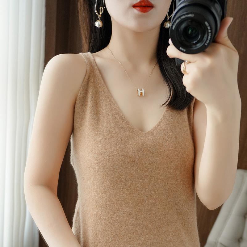 

Ранняя весна и лето Новая внутренняя майка Сексуальный свободный топ V-образный вырез Без рукавов Базовая футболка XXL розового золота